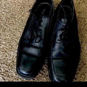 Bostonian Italian leather dressshoes😊